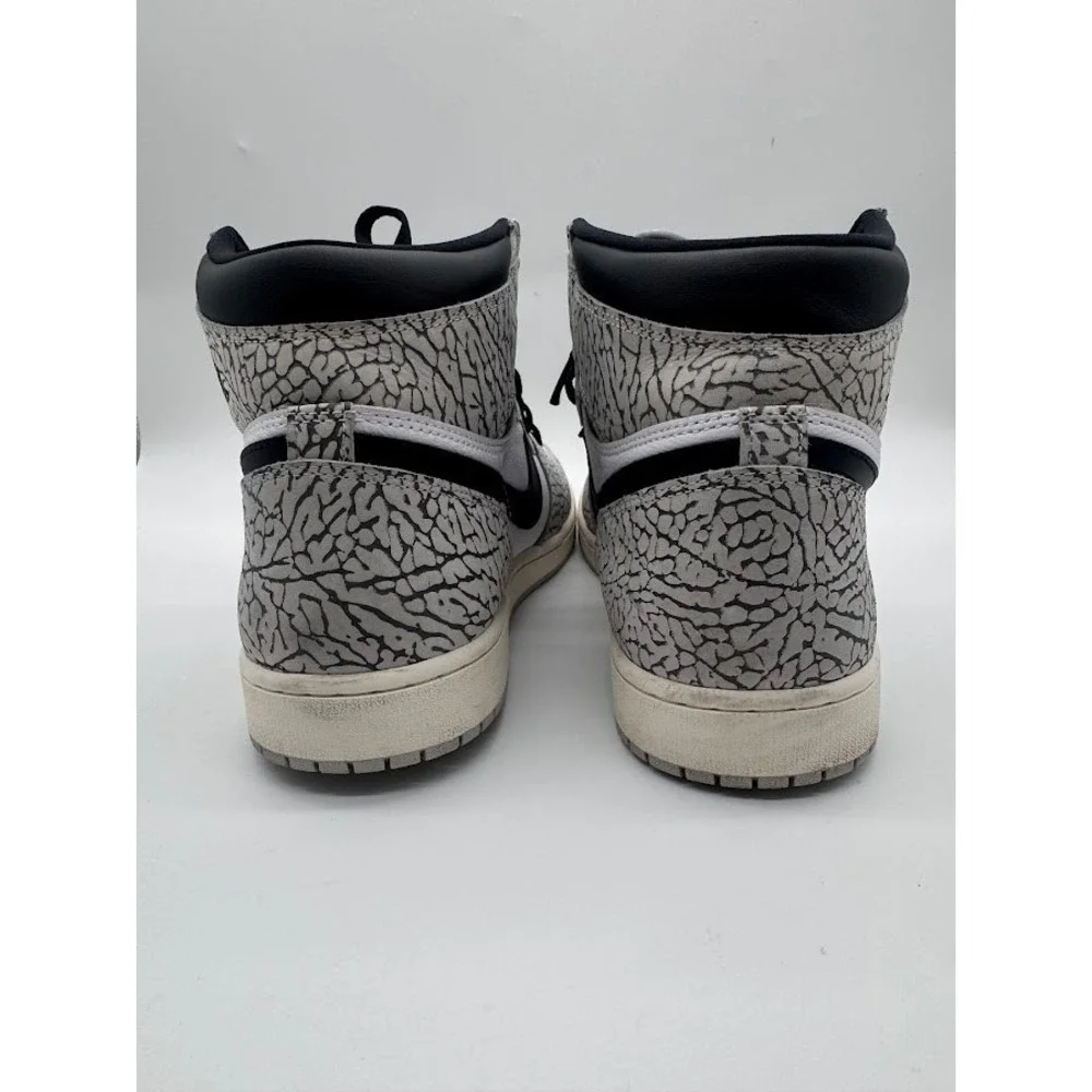 Air Jordan 1 Retro High OG White Cement DZ5485-052 Mens Size 13 Grey Black White